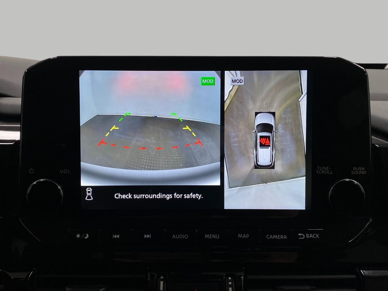 2025 Nissan Pathfinder SL 4WD