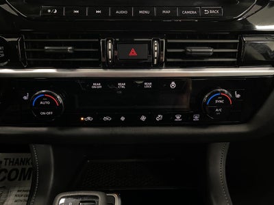 2025 Nissan Pathfinder SL 4WD