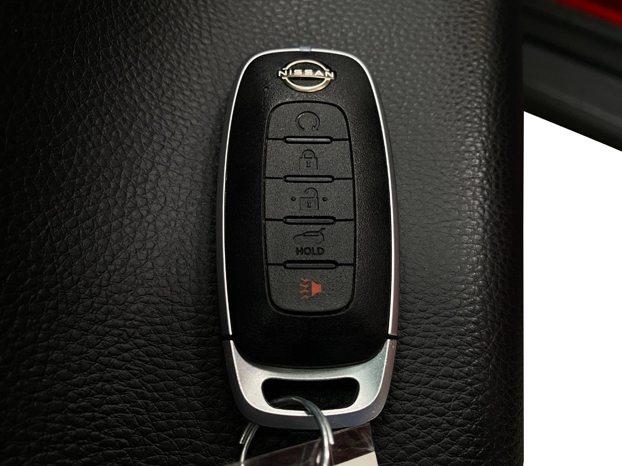 2024 Nissan Pathfinder SL 4WD