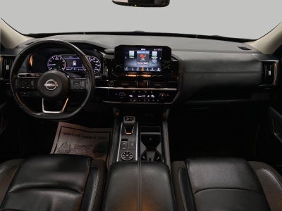2022 Nissan Pathfinder SL 4WD