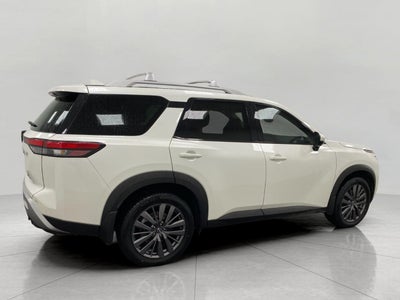 2022 Nissan Pathfinder SL 4WD