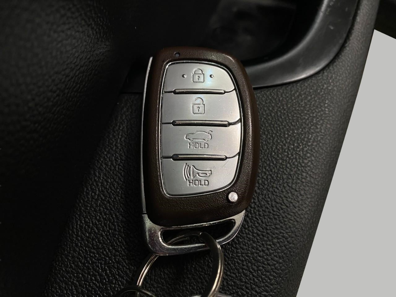 2019 Hyundai Elantra Limited Auto