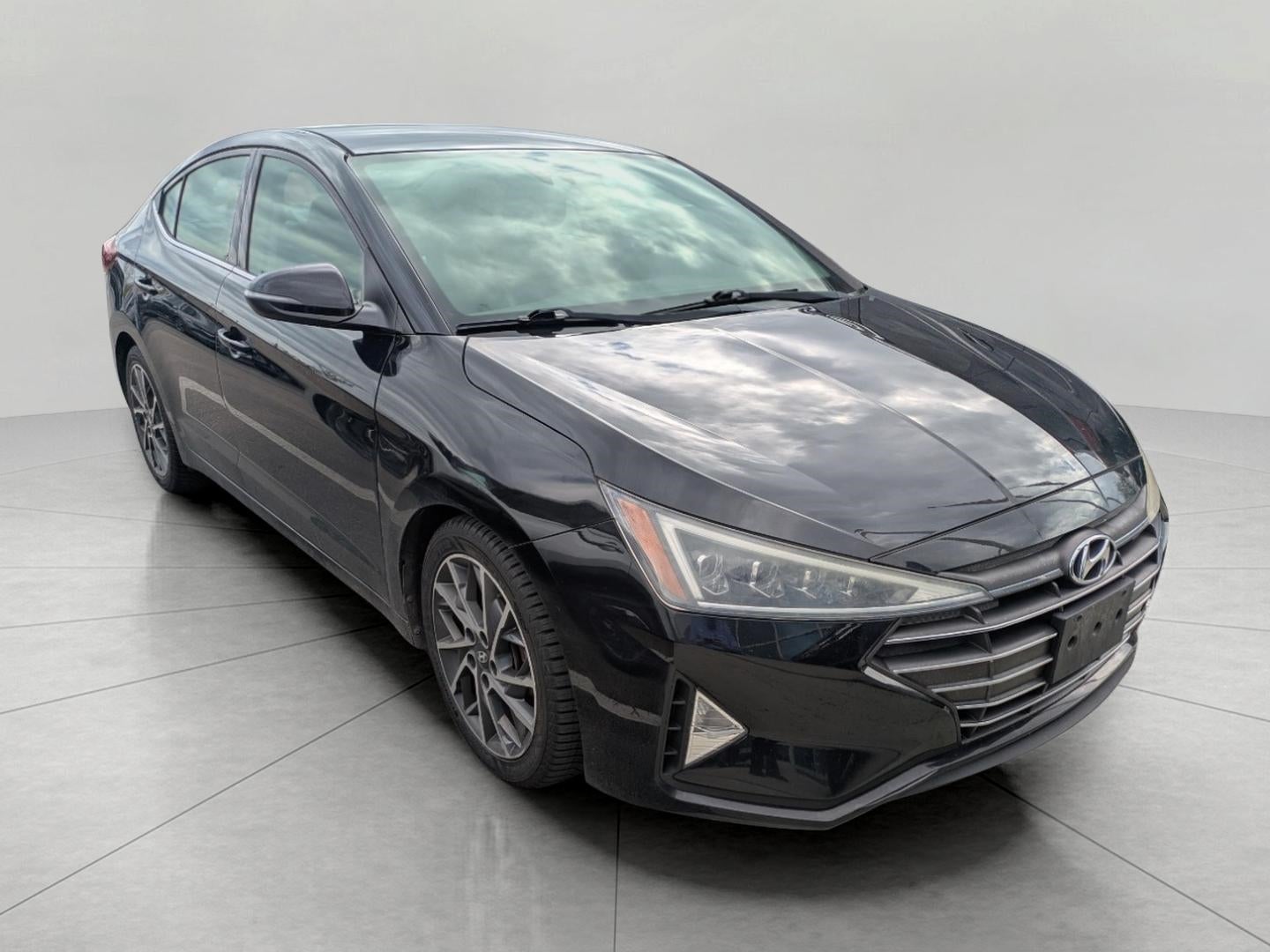 2019 Hyundai ELANTRA 4DR CAR