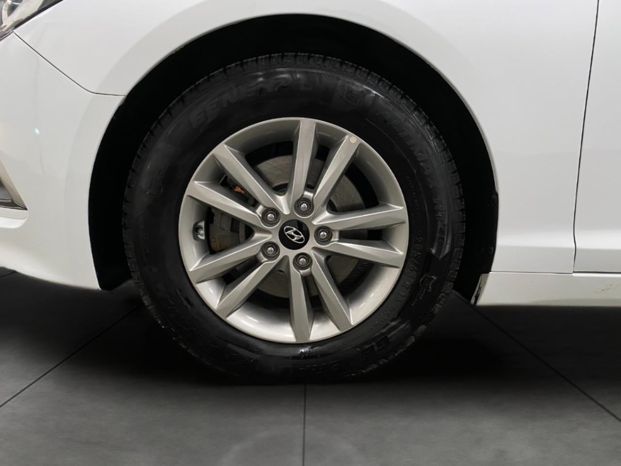 2016 Hyundai Sonata 4dr Sdn 2.4L