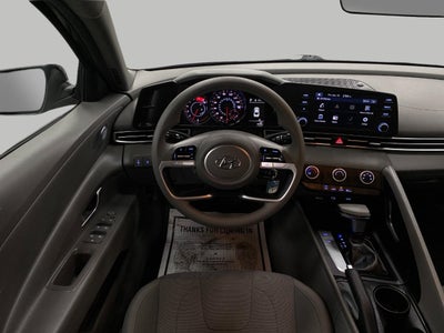 2023 Hyundai Elantra SE IVT