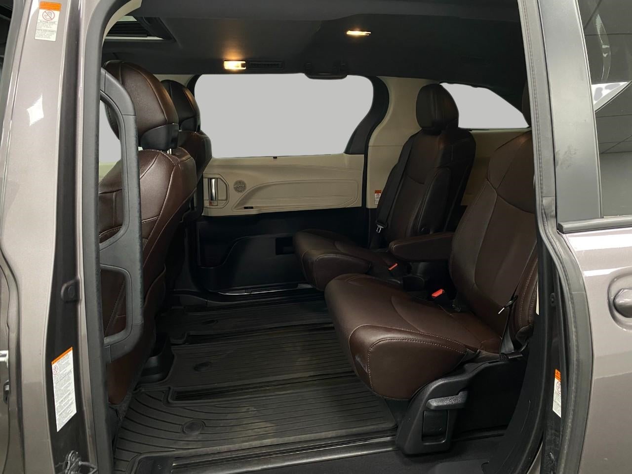 2021 Toyota Sienna Platinum AWD 7-Passenger