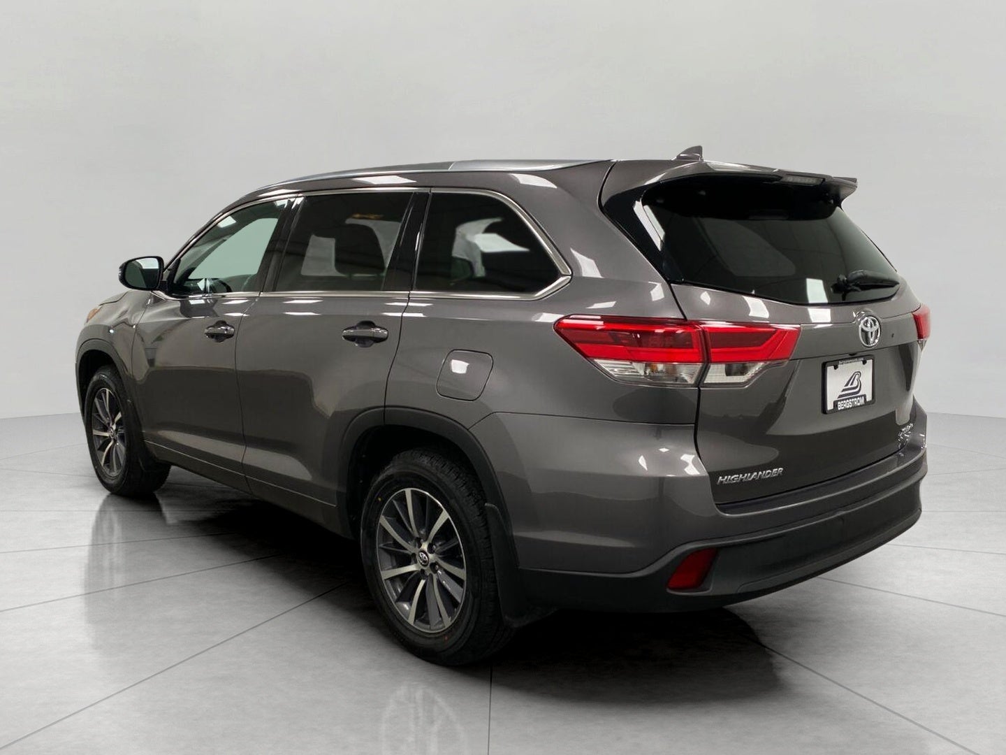 2017 Toyota Highlander XLE V6 AWD