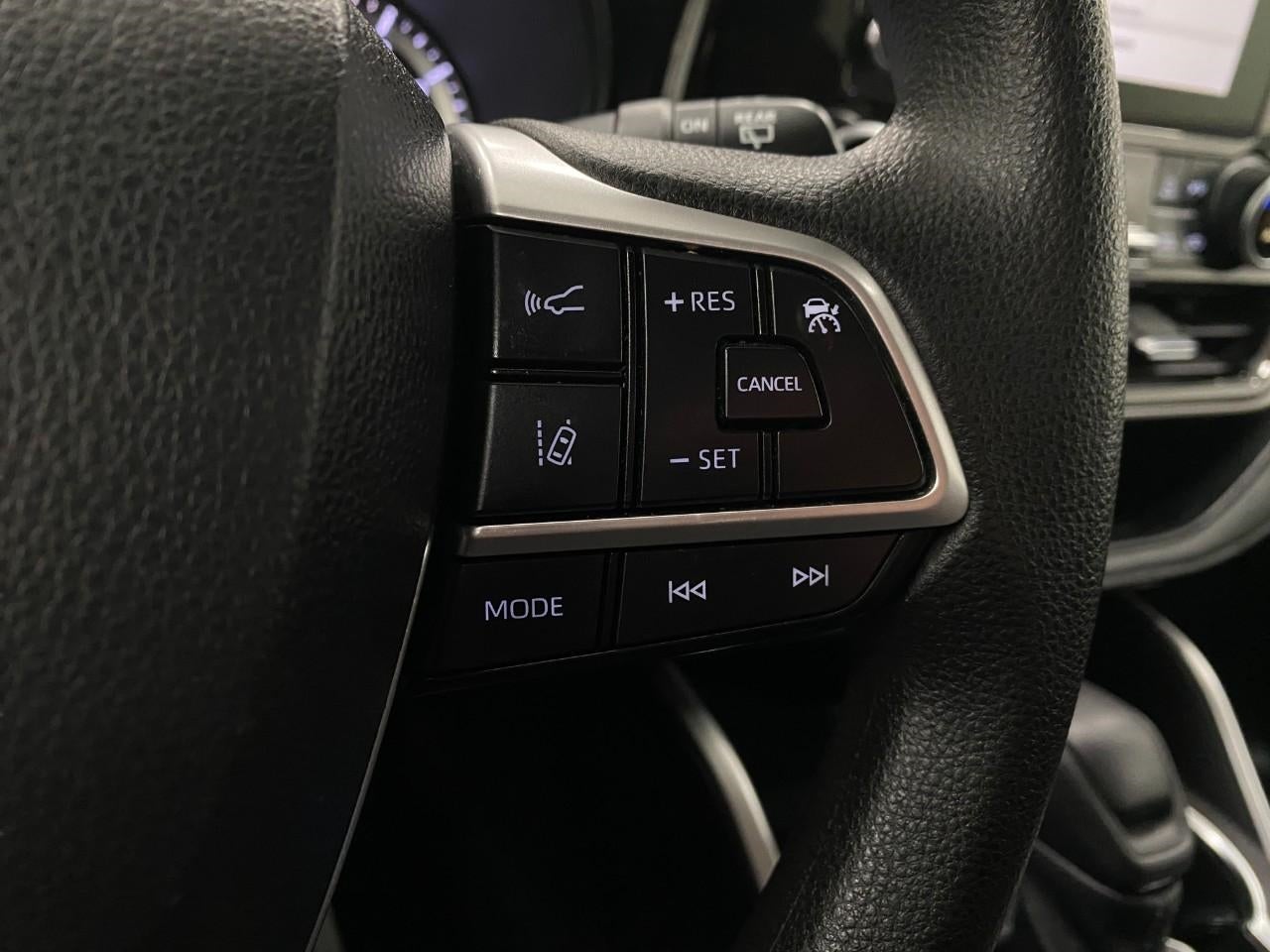 2023 Toyota Highlander L FWD