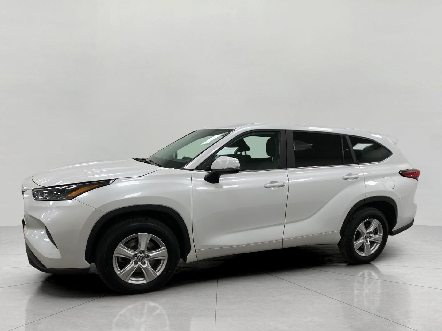 2023 Toyota Highlander L FWD