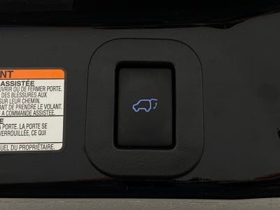 2016 Toyota SIENNA XLE 8-PASSENGER