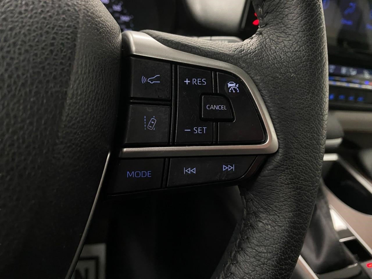 2023 Toyota Sienna XLE AWD 7-Passenger