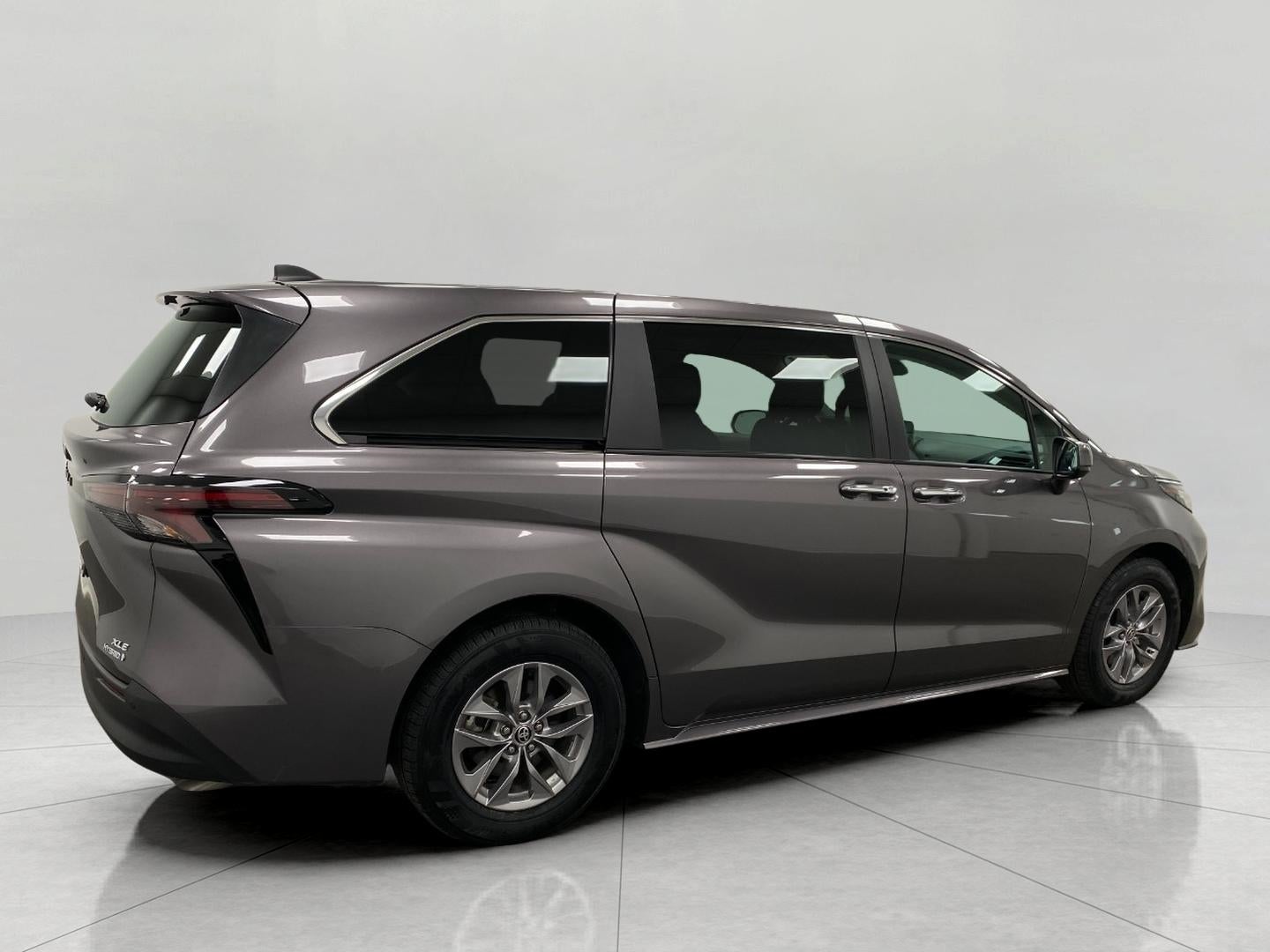 2023 Toyota Sienna XLE AWD 7-Passenger