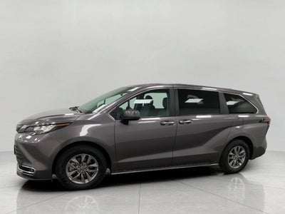 2023 Toyota Sienna XLE AWD 7-Passenger