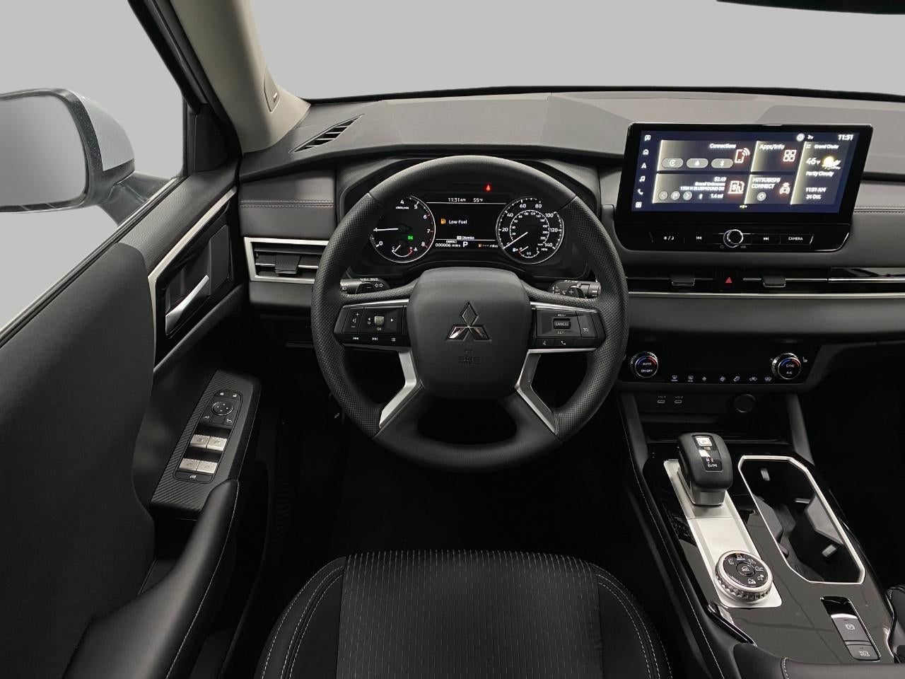 2025 Mitsubishi Outlander ES S-AWC