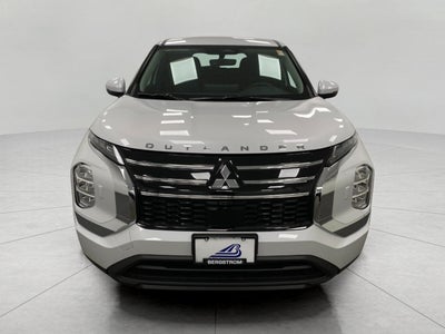 2025 Mitsubishi Outlander ES S-AWC