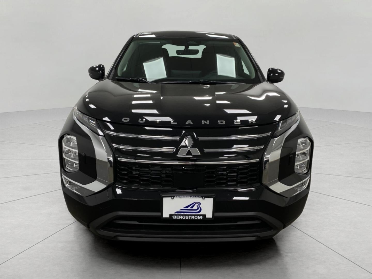 2026 Mitsubishi Outlander ES S-AWC