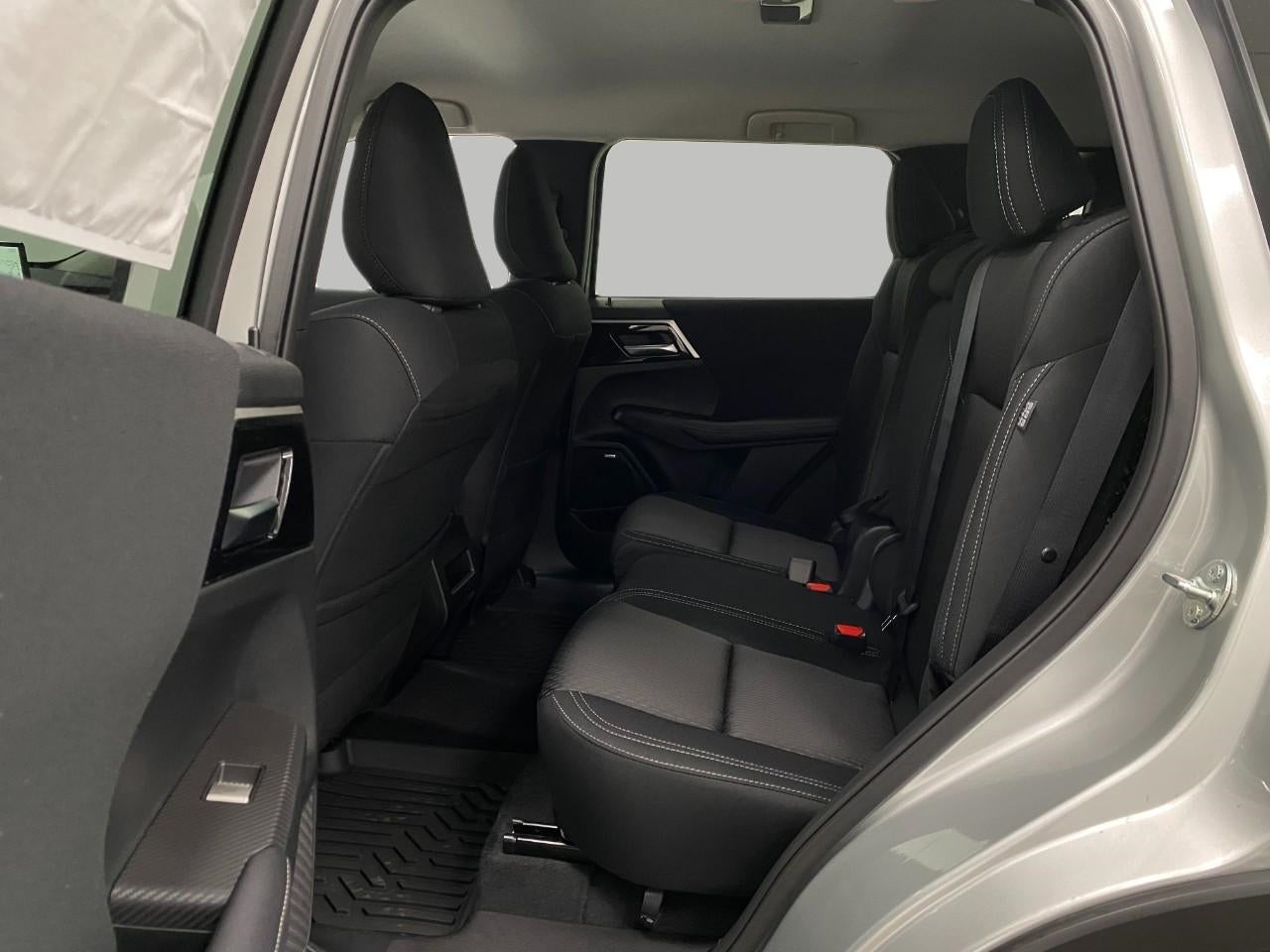 2026 Mitsubishi Outlander ES S-AWC