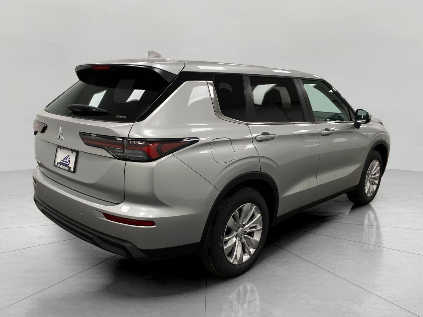 2026 Mitsubishi Outlander ES S-AWC