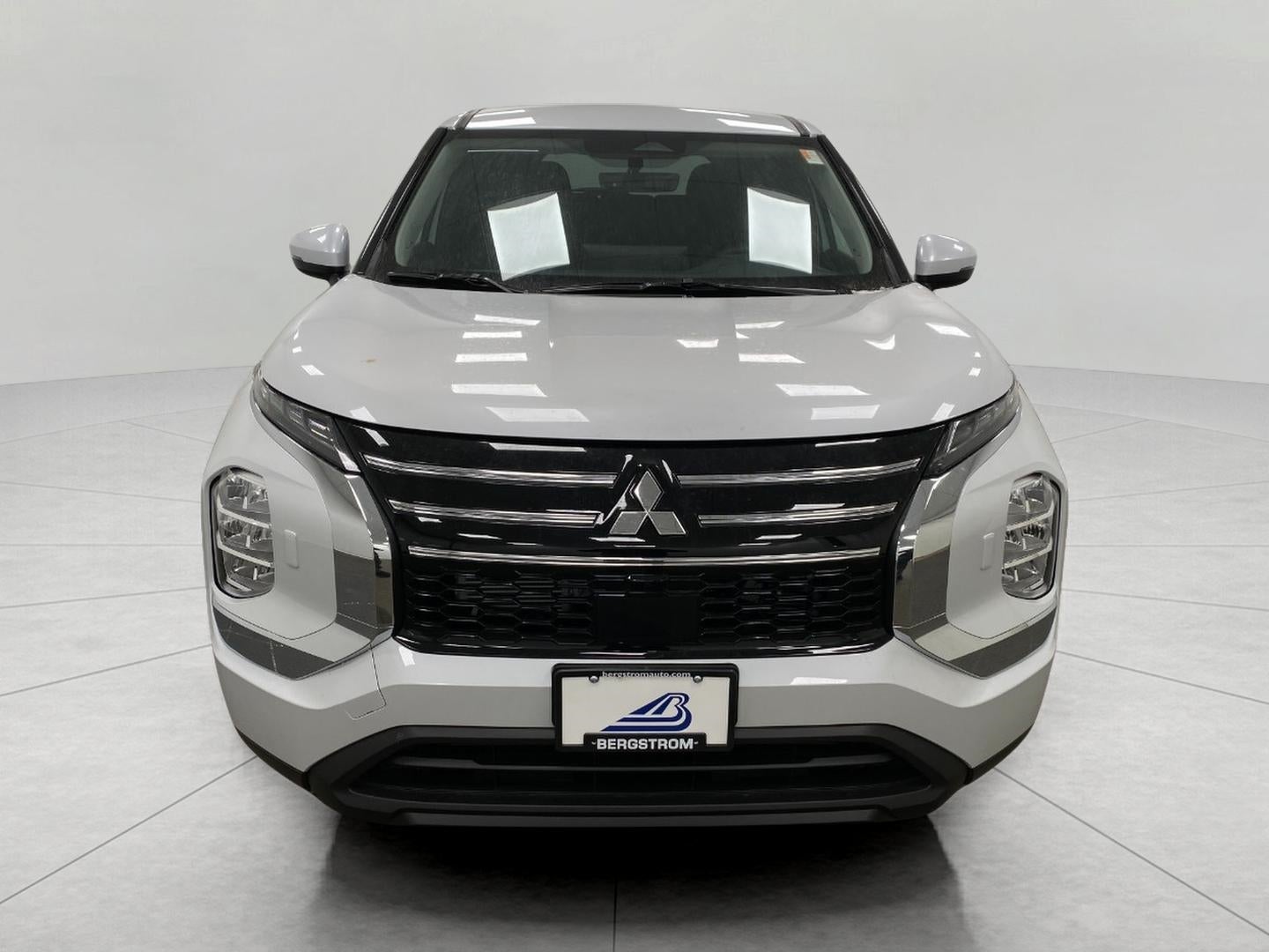 2026 Mitsubishi Outlander ES S-AWC