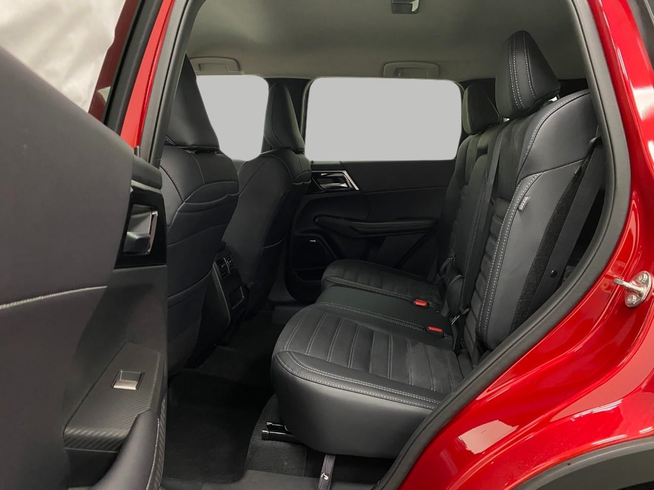 2025 Mitsubishi Outlander SE S-AWC