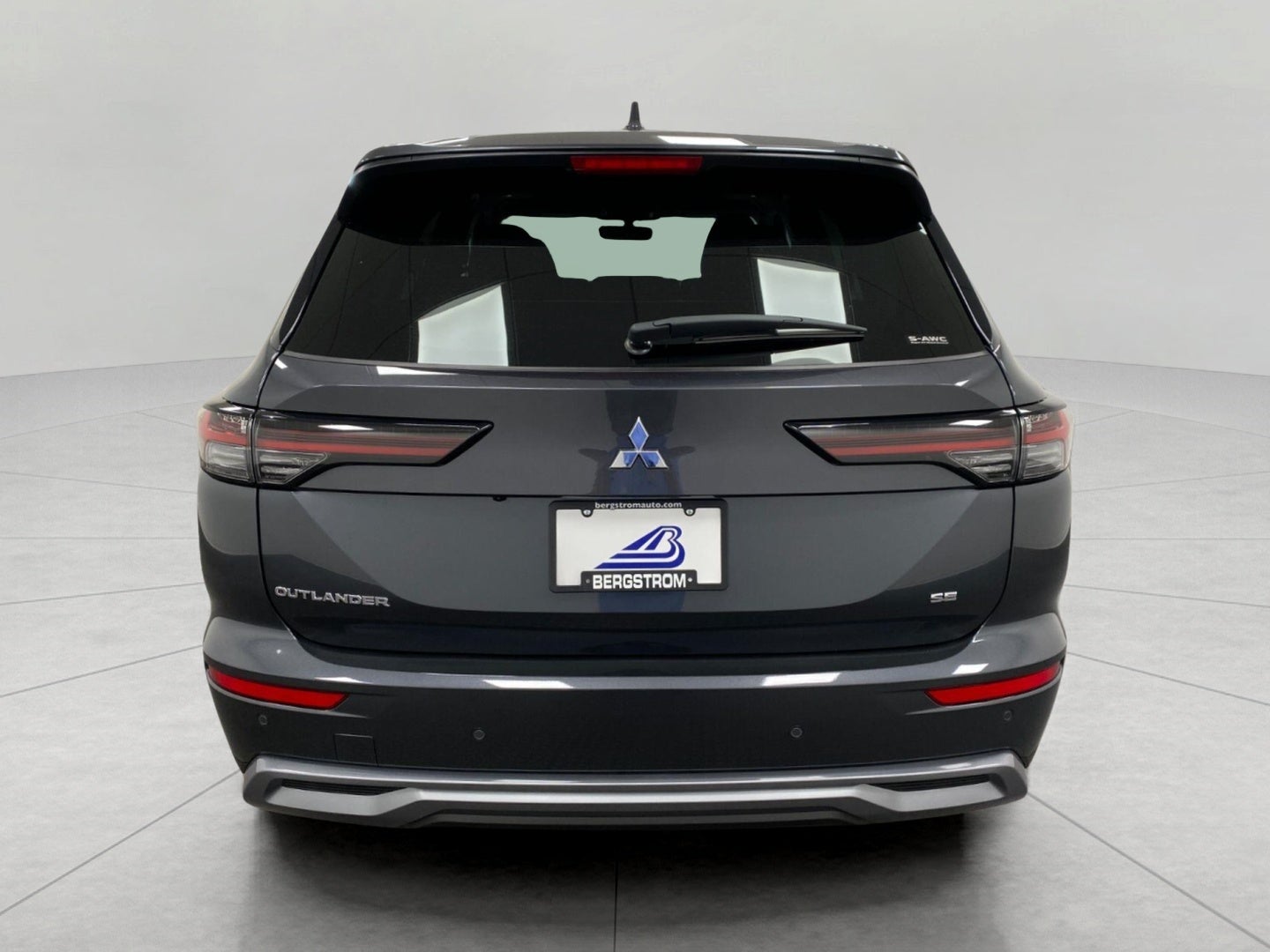 2026 Mitsubishi Outlander SE S-AWC