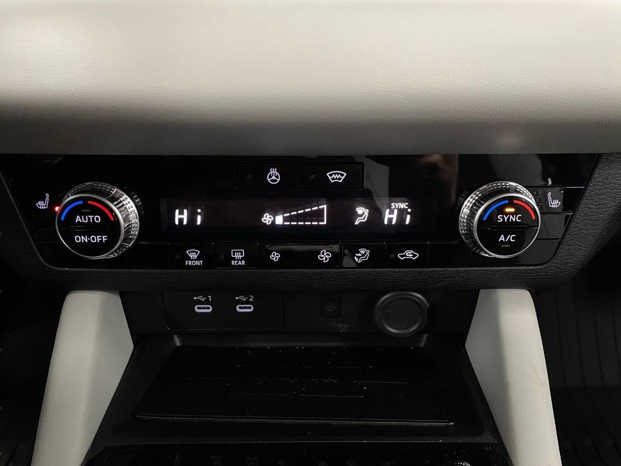 2026 Mitsubishi Outlander SE S-AWC