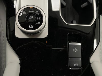 2026 Mitsubishi Outlander SE S-AWC