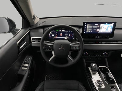 2026 Mitsubishi Outlander SE S-AWC