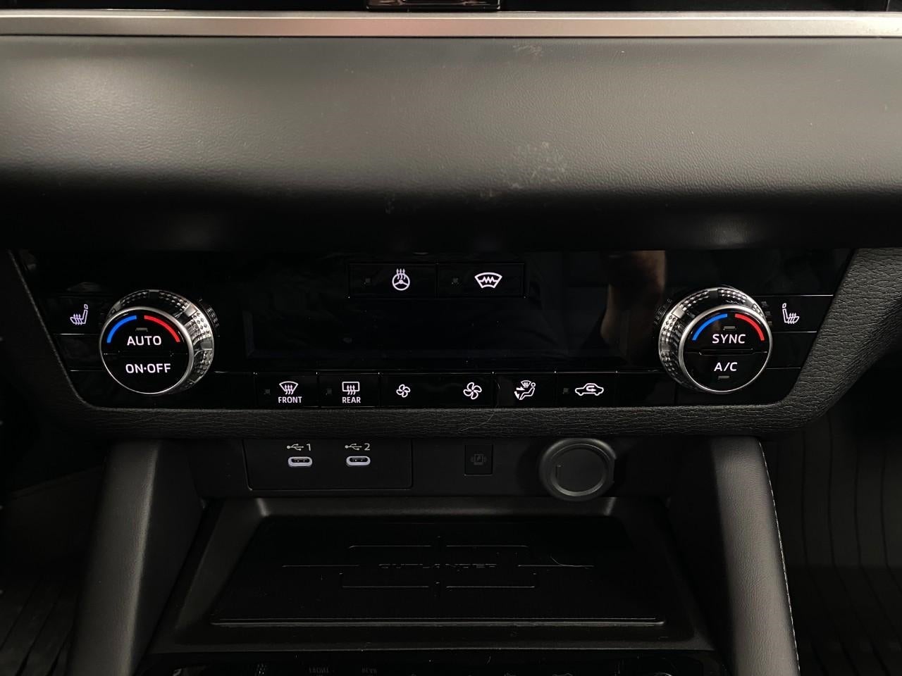 2026 Mitsubishi Outlander SE S-AWC