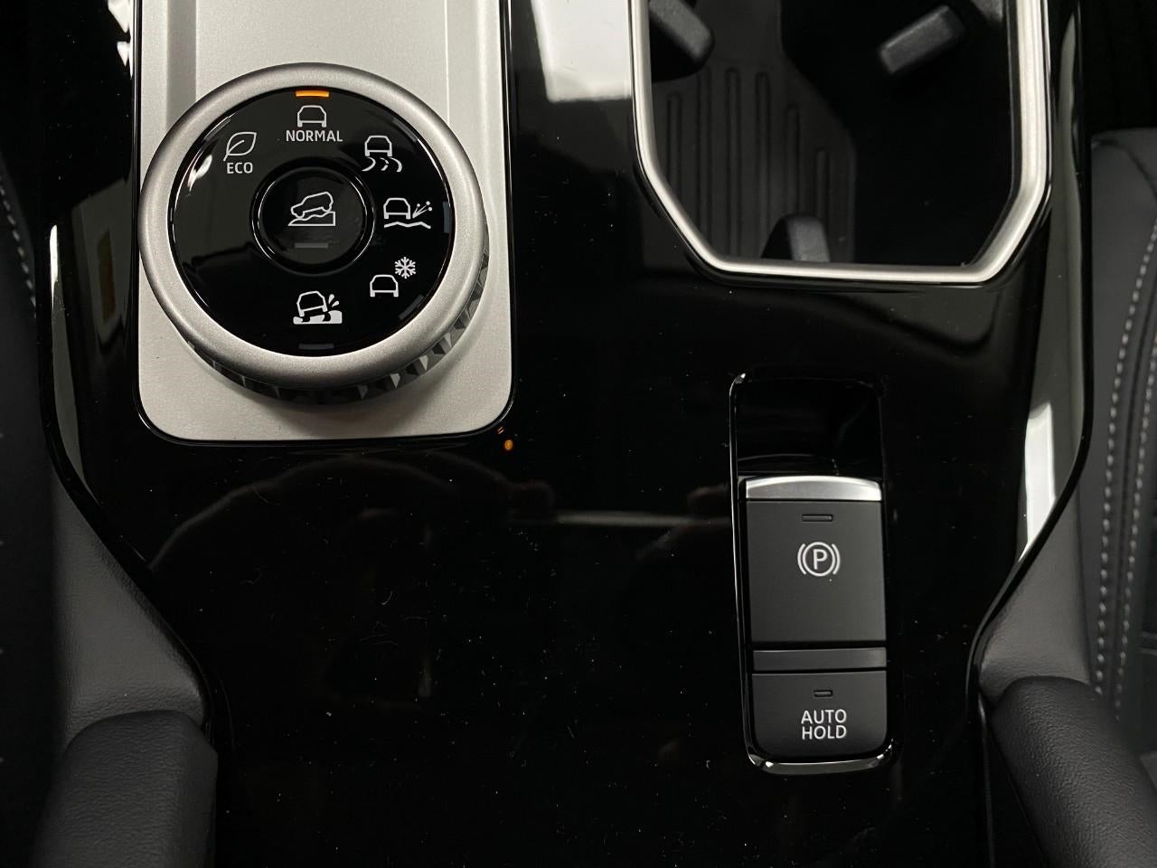 2026 Mitsubishi Outlander SE S-AWC