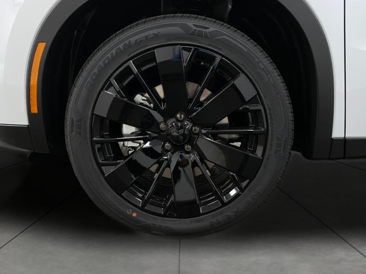 2026 Mitsubishi Outlander LE S-AWC