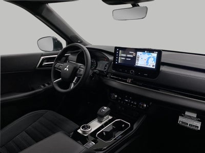 2026 Mitsubishi Outlander LE S-AWC