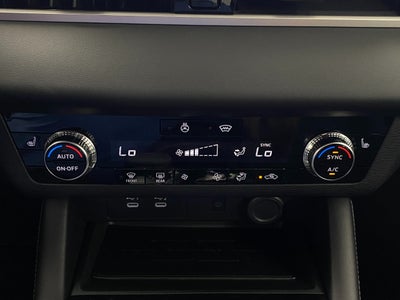 2026 Mitsubishi Outlander LE S-AWC