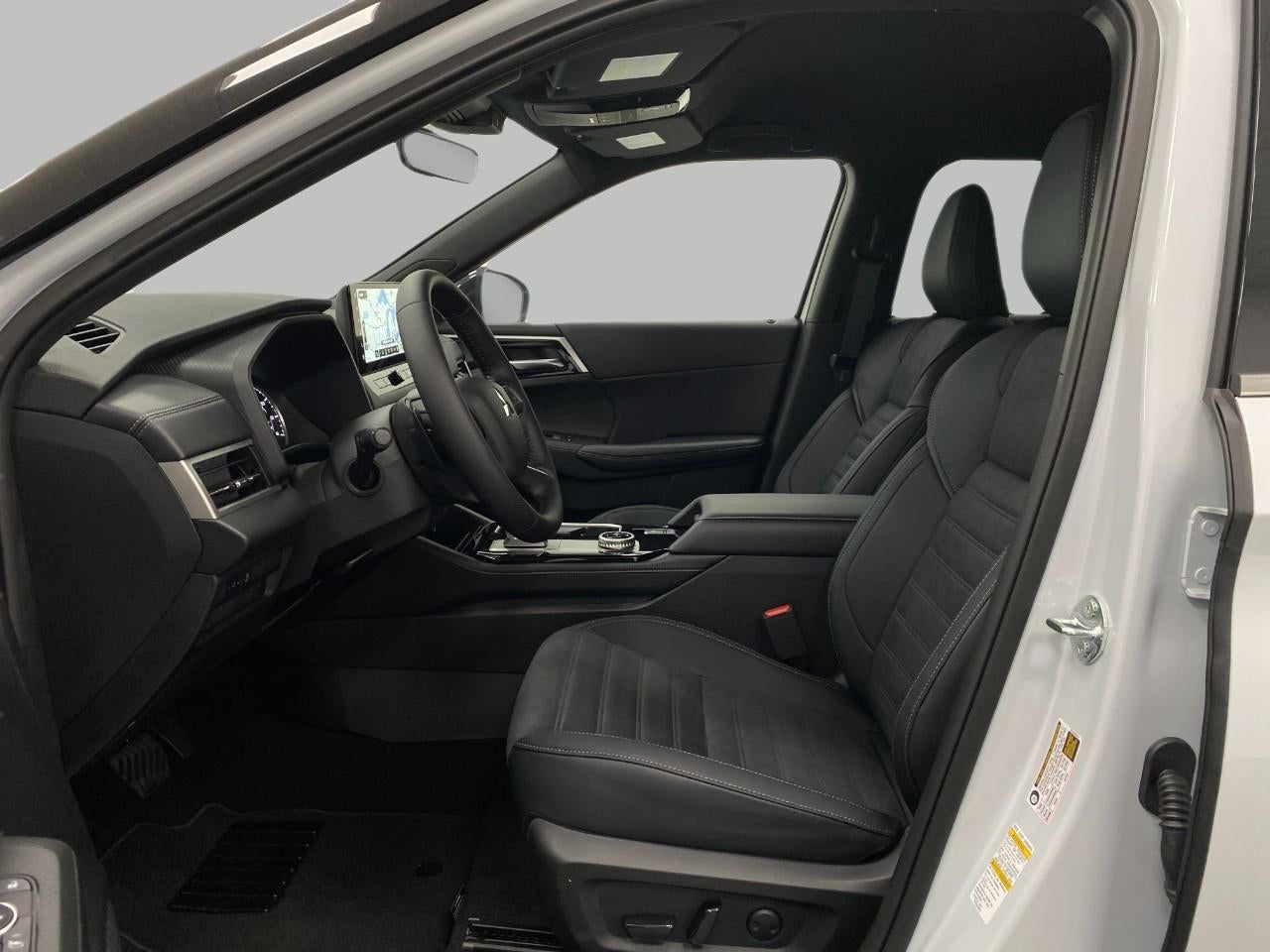 2026 Mitsubishi Outlander LE S-AWC