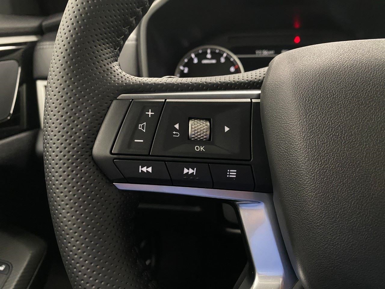 2026 Mitsubishi Outlander LE S-AWC