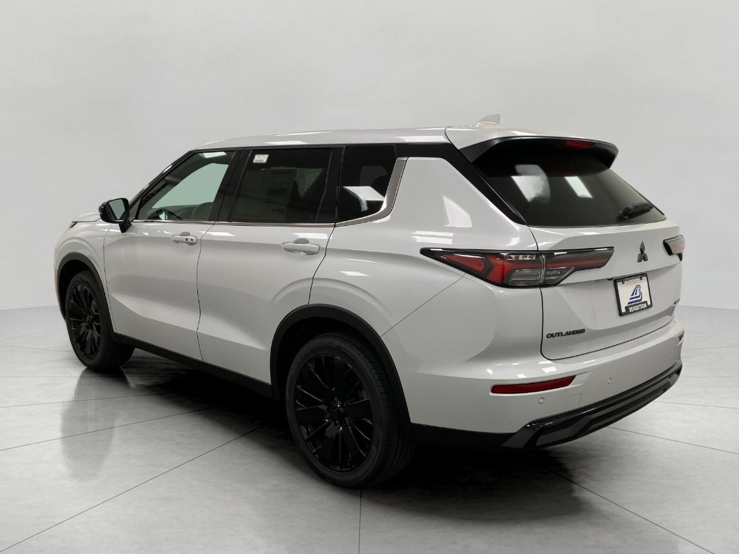 2026 Mitsubishi Outlander LE S-AWC