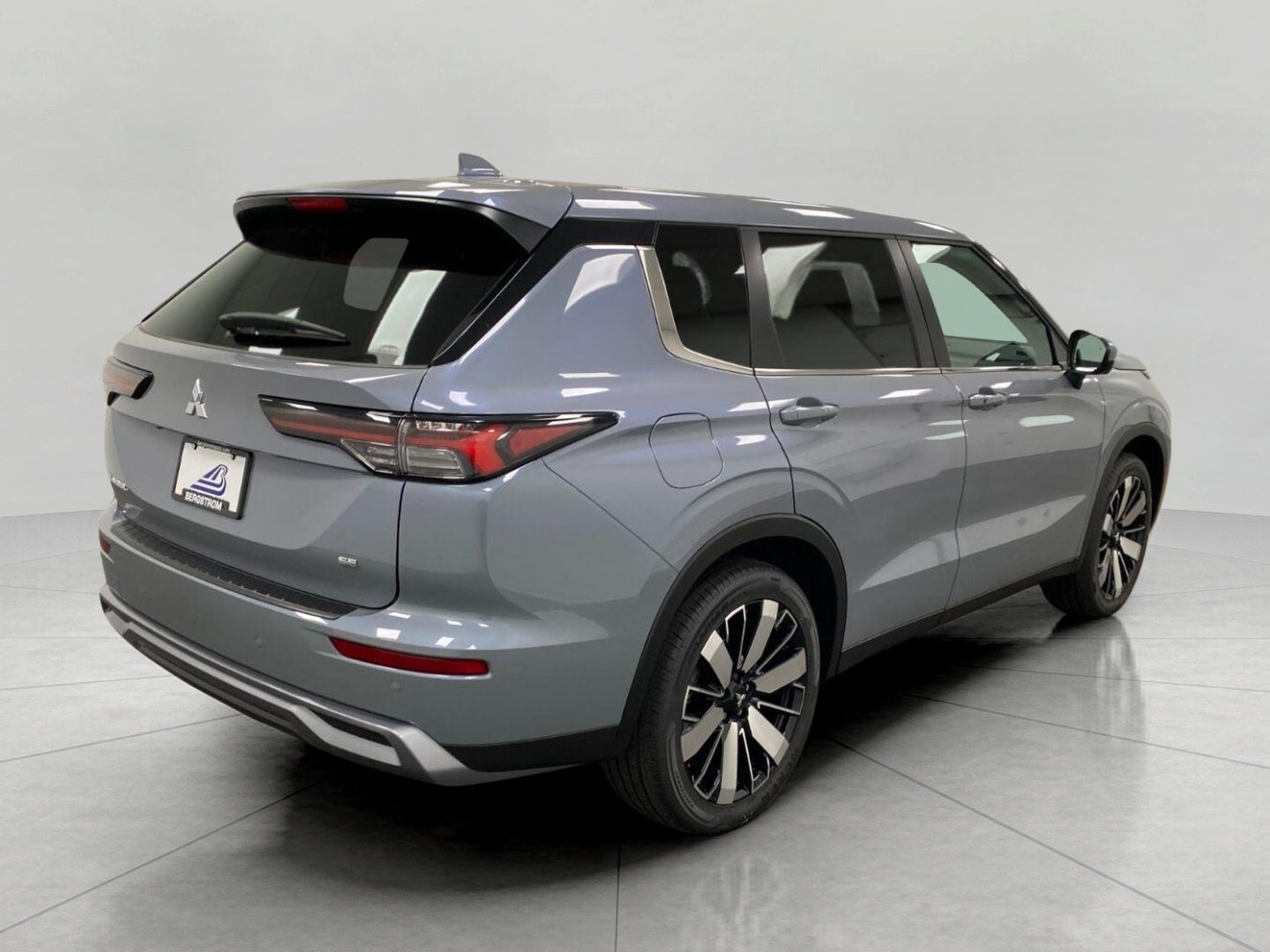 2026 Mitsubishi Outlander SE S-AWC