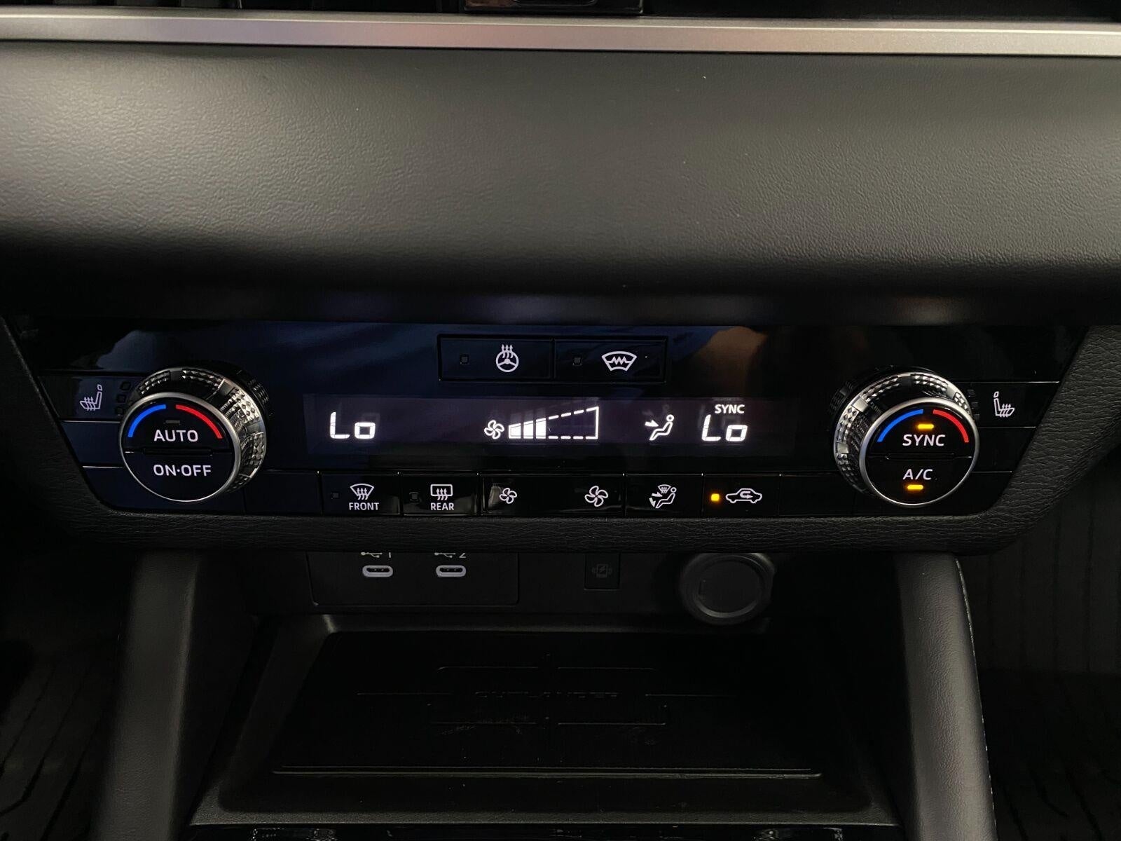 2026 Mitsubishi Outlander SE S-AWC