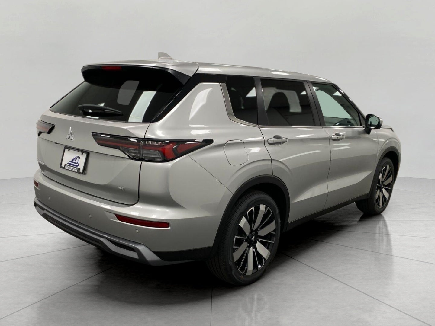 2026 Mitsubishi Outlander SE S-AWC