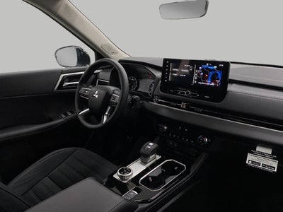 2026 Mitsubishi Outlander SE S-AWC