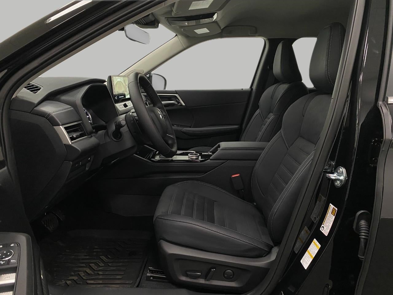 2026 Mitsubishi Outlander SE S-AWC