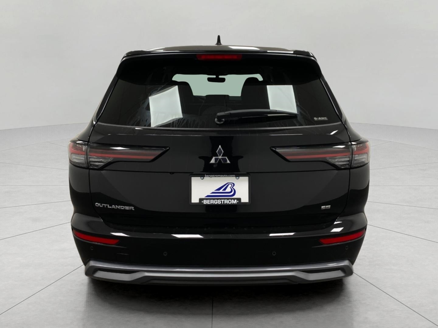 2026 Mitsubishi Outlander SE S-AWC