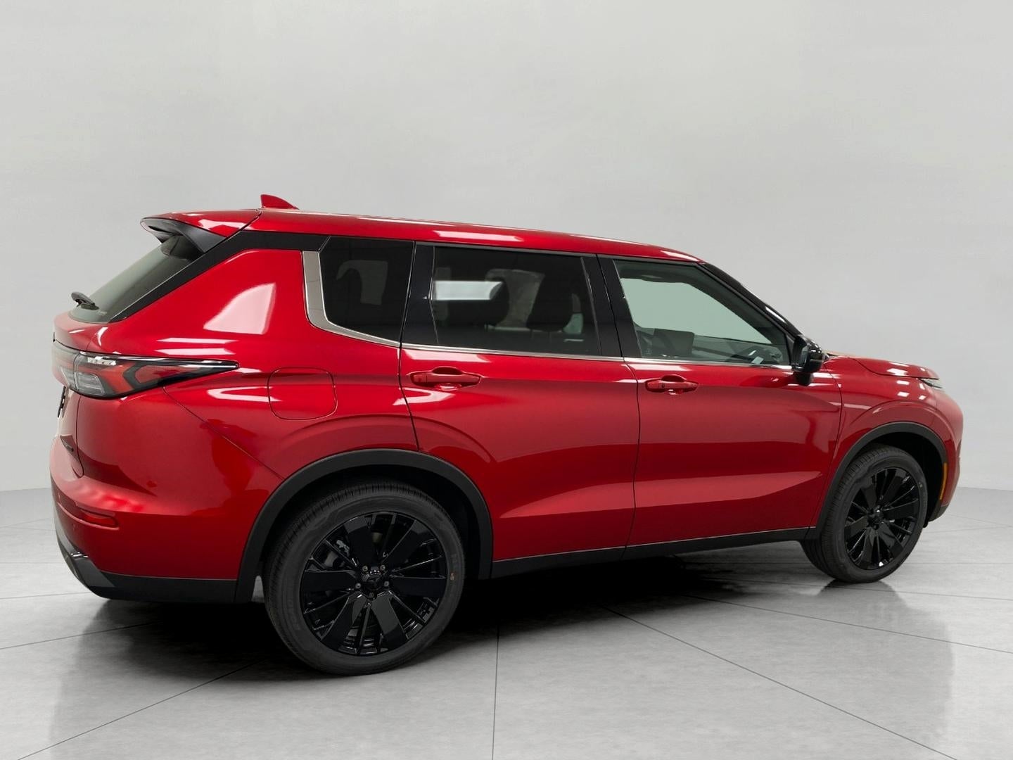 2026 Mitsubishi Outlander LE S-AWC