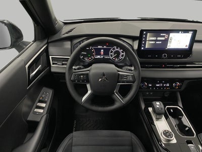 2026 Mitsubishi Outlander LE S-AWC