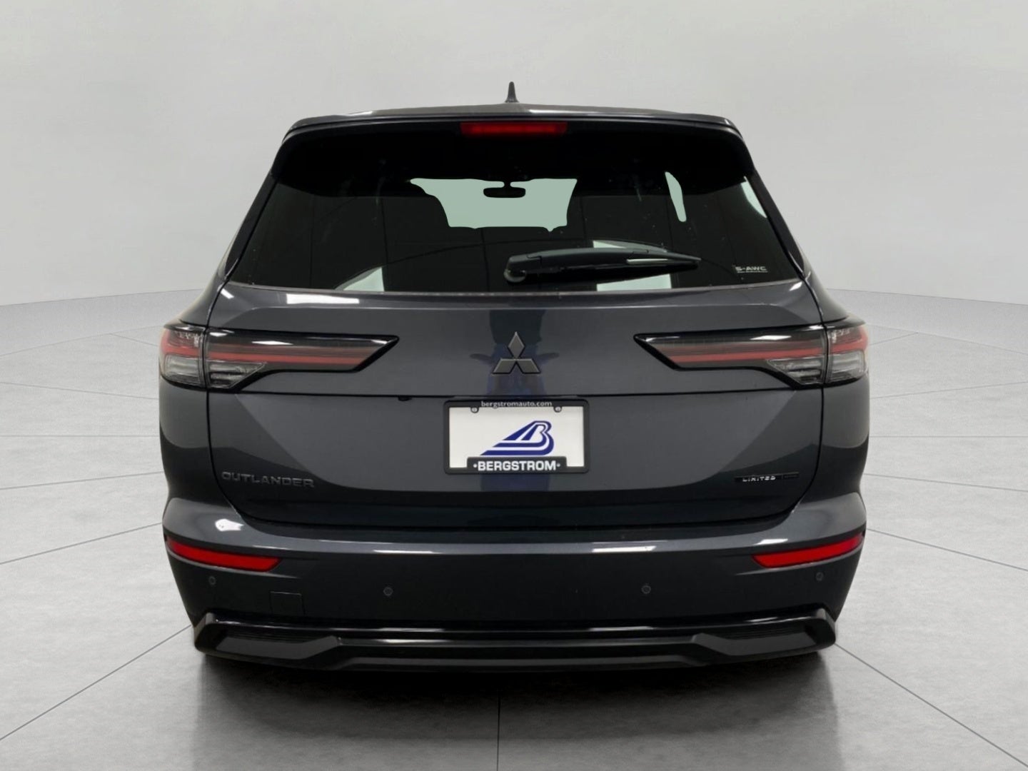 2026 Mitsubishi Outlander LE S-AWC