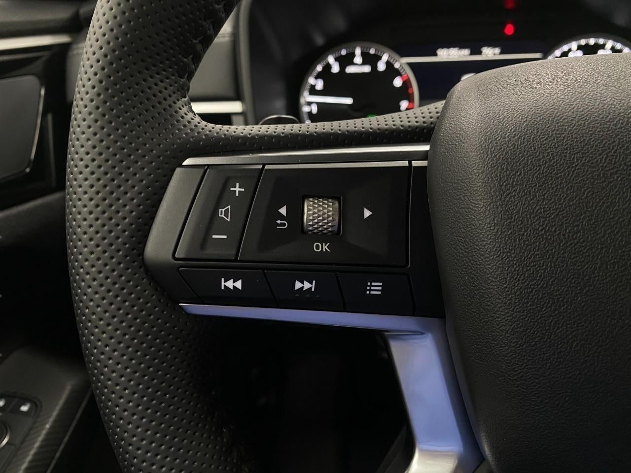 2026 Mitsubishi Outlander LE S-AWC