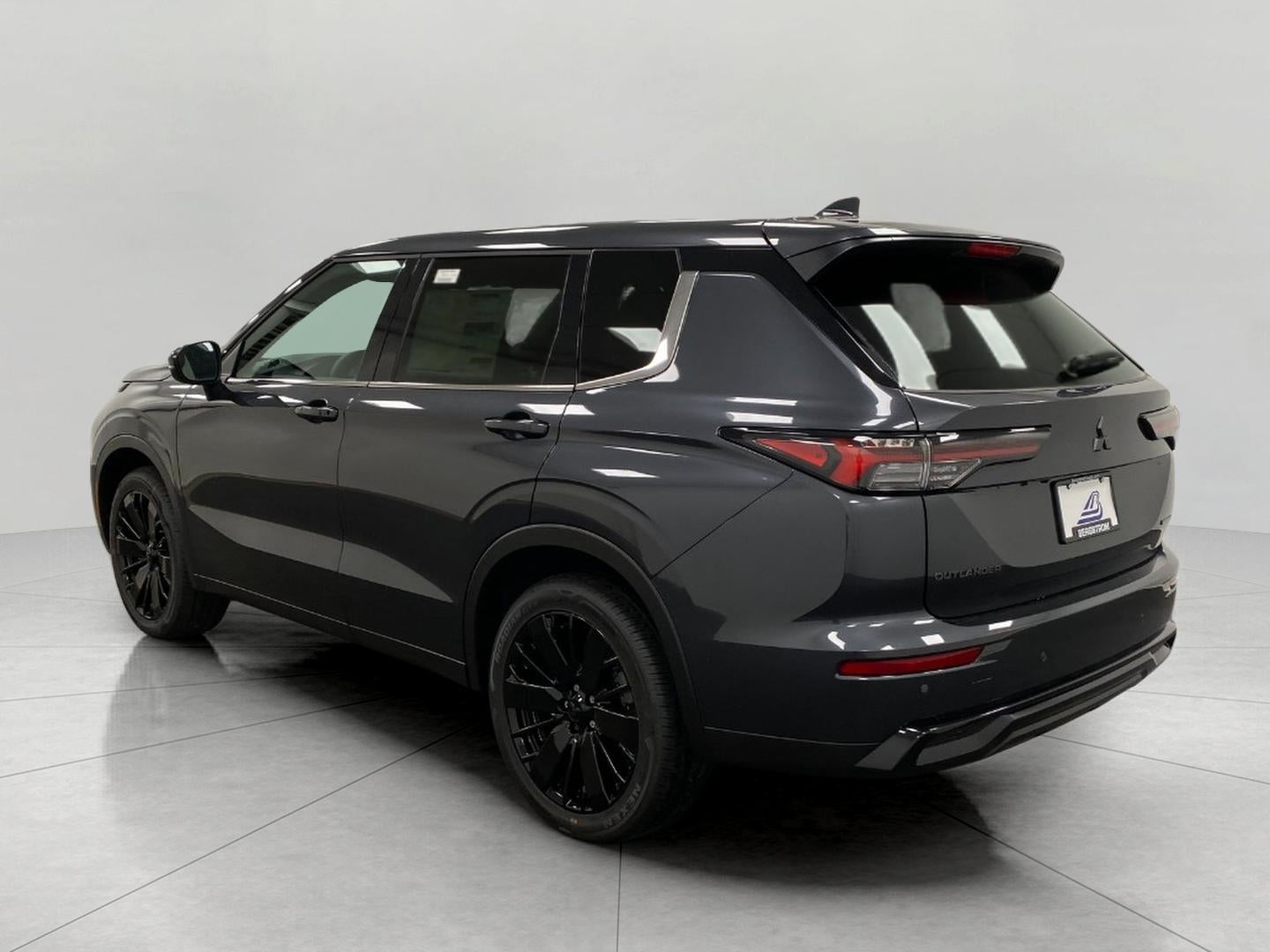 2026 Mitsubishi Outlander LE S-AWC