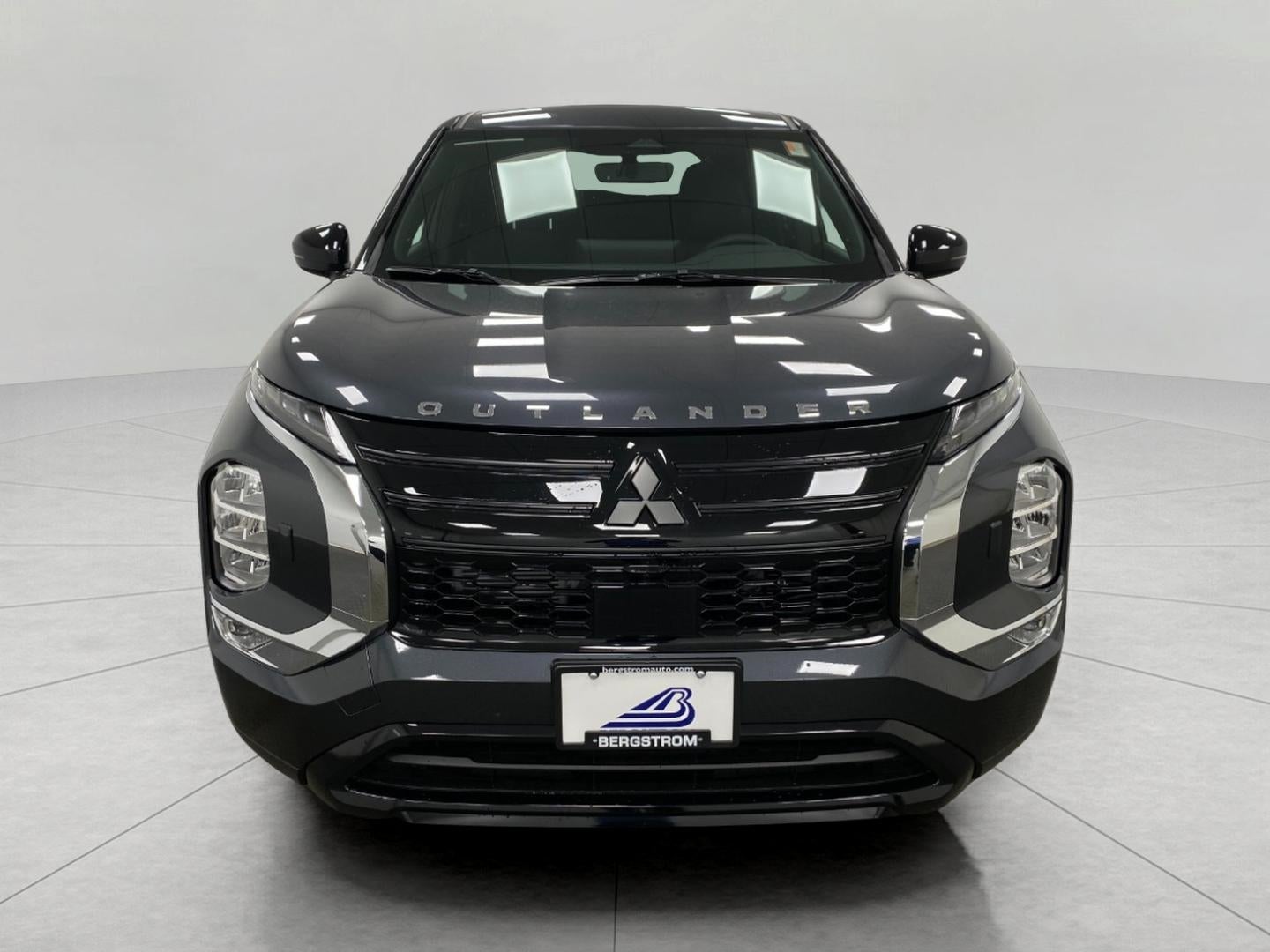 2026 Mitsubishi Outlander LE S-AWC