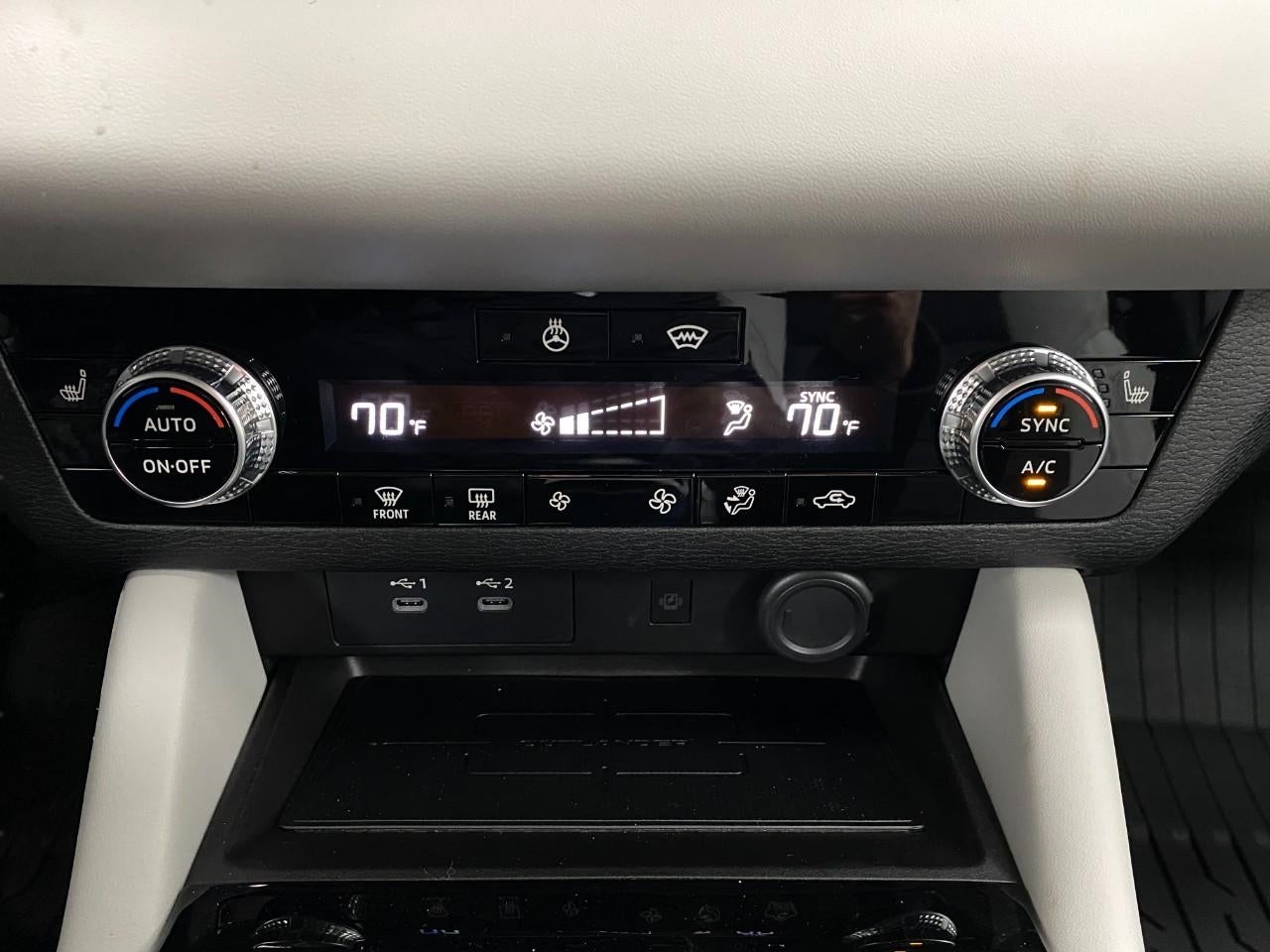 2026 Mitsubishi Outlander SE S-AWC