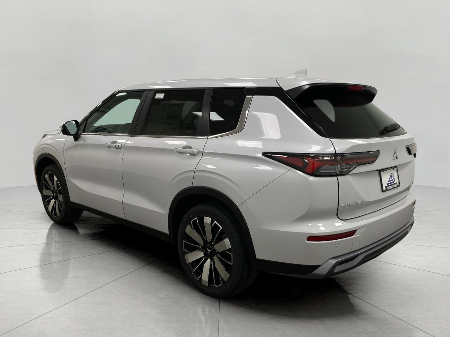 2026 Mitsubishi Outlander SE S-AWC